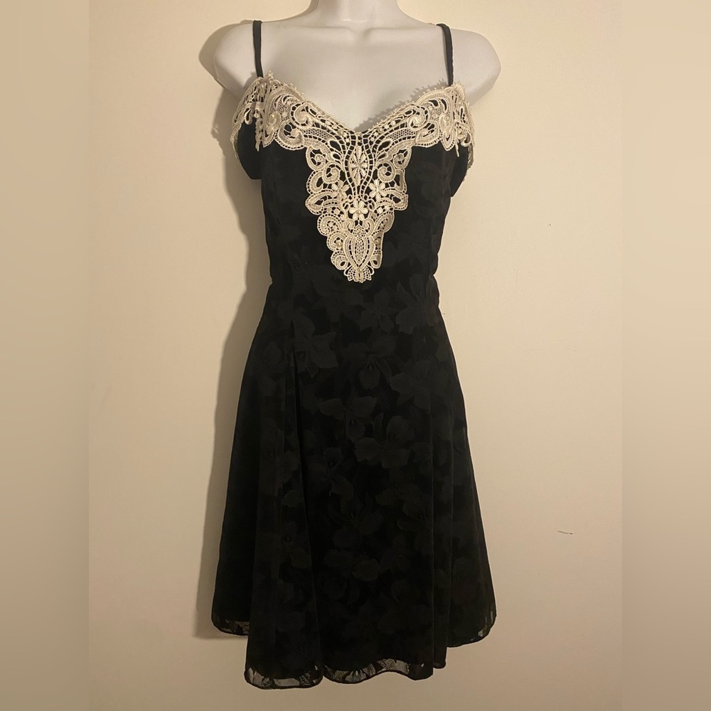 Vintage lace embroidered floral black dress